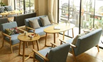 Zhanjiang Xinfeng Business Hotel
