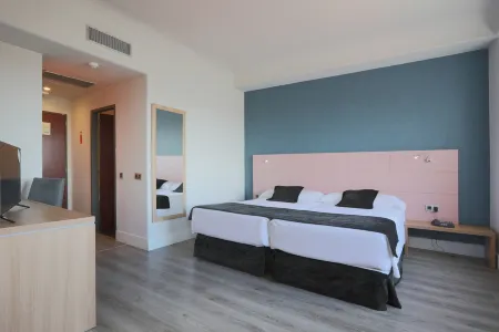 Hotel Chamartin The One