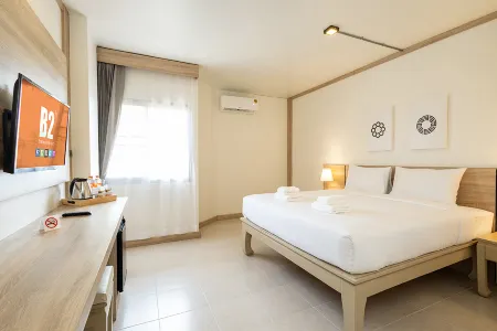 B2 Phitsanulok Boutique & Budget Hotel Отели рядом с достопримечательностью «Wat Phra Si Rattana Mahathat»