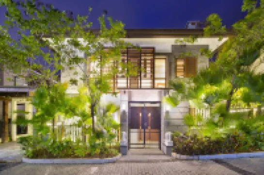 Sanya Yalong Bay Shanhaiju Villa Hotel a 