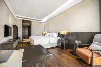 Neijiang Qinyuanchun Hotel - balcony