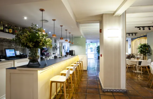 花兒布蘭卡觀光飯店