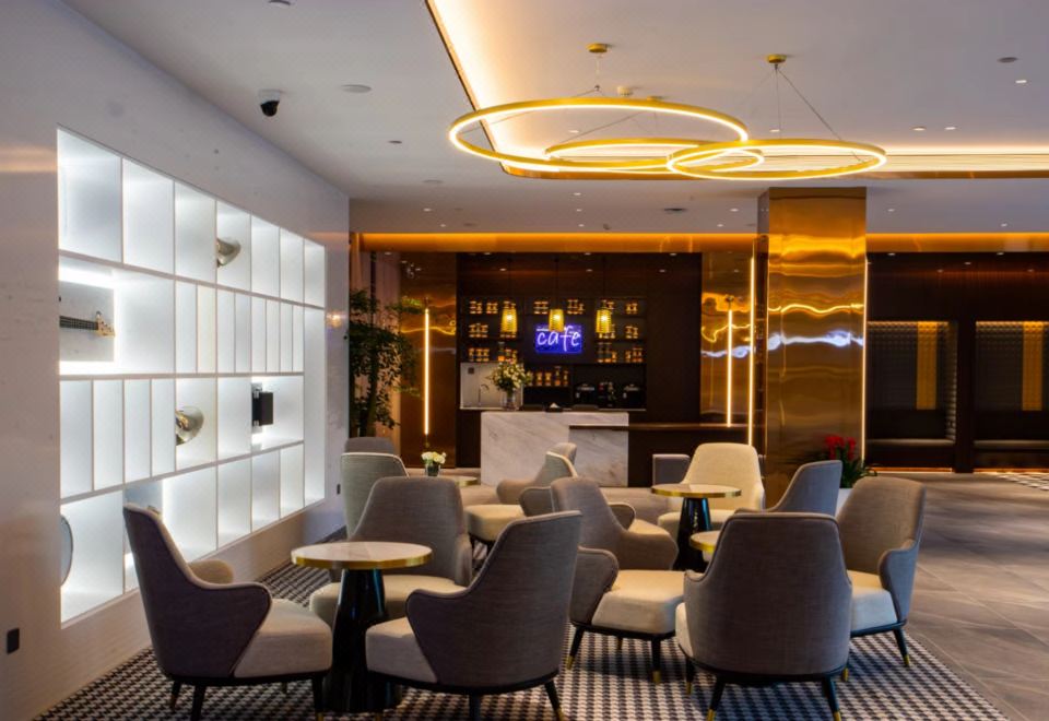 4. 롱즈강 호텔 (..