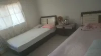 Yixin Hotel Hotels near Qianling First Village