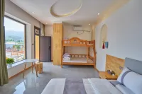 Nalati Yinxi Mijing Homestay - Private Pools