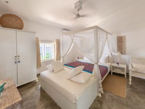 Taru Villas 906 - Hikkaduwa