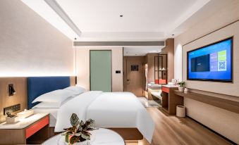 Ludian Longteng International Hotel (Ludian Bus Station Taiyang Lake)