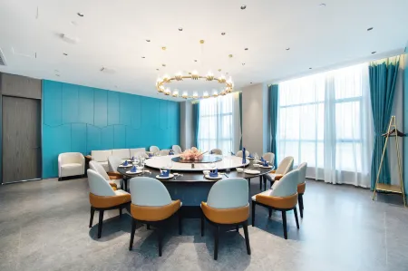 Pushi Hotel（Suzhou High-speed Railway North Station） Отели рядом с достопримечательностью «Yangcheng Lake Lotus Island»