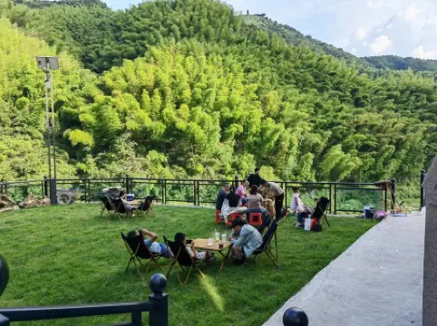 Yangtian Lake Canyon Hotel