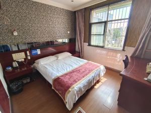 Shengshi Oriental Business Hotel (Suizhou Old Railway Station)