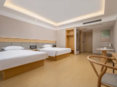 Elan Moli Hotel (Zigong Huashang International City) Hotels in Zigong