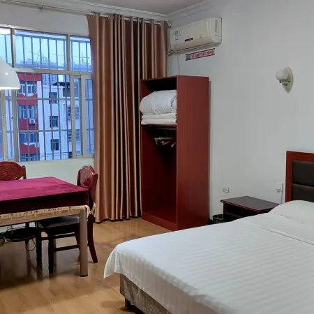 Jianli Jinding Hotel