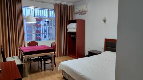 Jianli Jinding Hotel