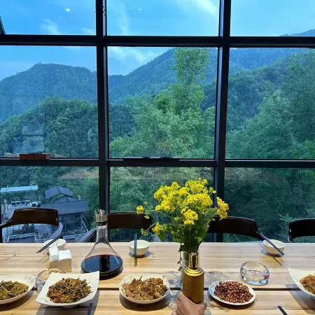 Yulin Qingshan Residence