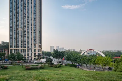 Wuyu Hotel (Happy Valley Lijia Children's Hospital) Hotel dekat Chongqing College of Electronic Technician