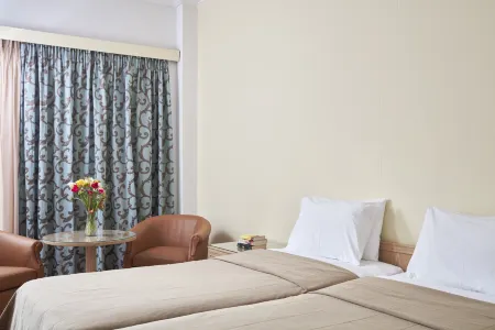 Candia Hotel