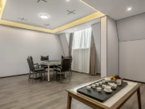 Moshang Qingya Hotel (Guiyang Longdongbao Airport Wushan Valley Branch) Hoteles en Condado de Longli