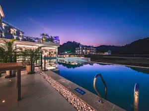 PARKYAH  INN