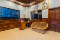 Archaic House