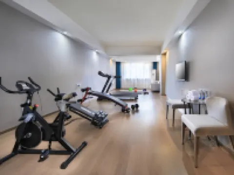 Jinshuiwan International Hotel (Guilin High-speed Railway North Station West Station) Hotels in Lingchuan