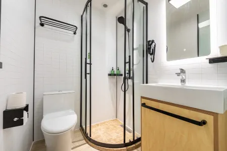 Hi Inn (Shanghai Xujiahui South Wanping Road) Отели рядом с достопримечательностью «Longhua Temple»