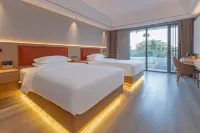 Twin Tower Star Holiday Hotel (Splashing Square Jiangbian Night Market)