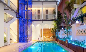 Xishuangbanna Tianmeishu Light Luxury Hotel