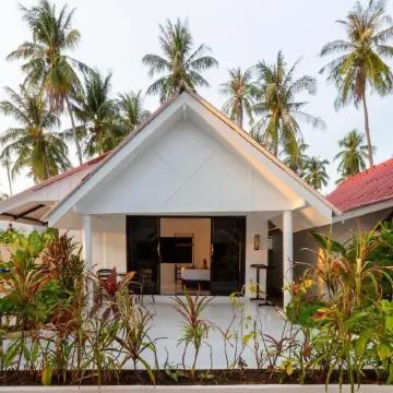 EL PILLAX LANTA RESORT Отели рядом с достопримечательностью «Khao Mai Khew Cave»