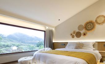 Sanqingshan Shiquqigu Homestay