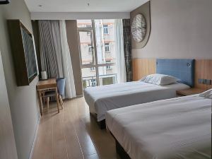 Rest Hotel (Shanghai Jinshan Bailian Shopping Center)