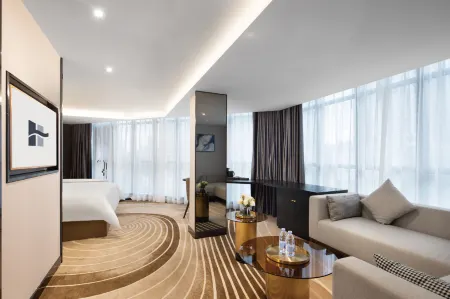 Zhonghao Yueji Hotel (Shenzhen Qianhai Branch)
