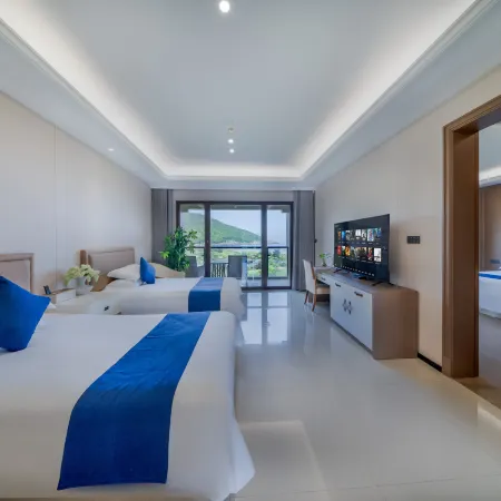 Senya S Intelligent Seaview Resort Hotel (Greentown Dongsha Resort)