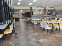 Yangshuo Jinxi Resort Hotel (Yulong River Jiuxian Pier)