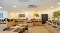 Skykhan Otel - breakfast