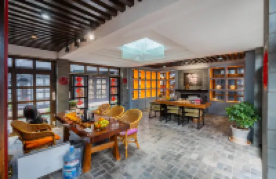 Haitang Bay Resort Pillow Mountain Xigu Snow Mountain View Garden Beauty Villa