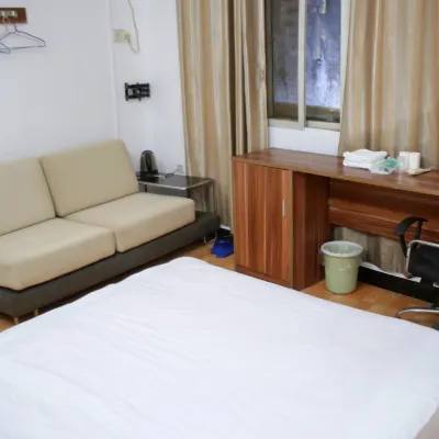 Shengyuan Accommodation (Wuhan University of Technology) Hotels near Wuhan University of Technology (North Campus of Nanhu Campus)