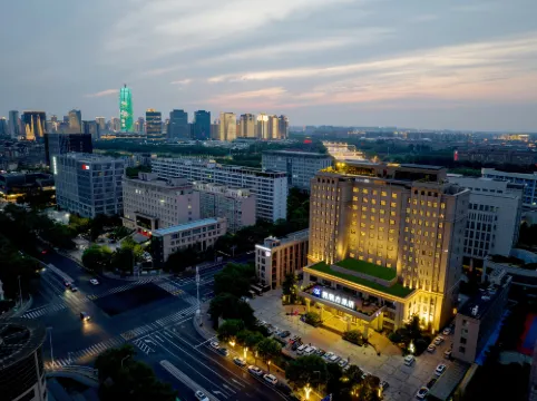 海容大酒店（鄭州高鐵東站鄭東萬象城店）