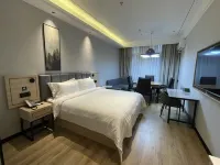 格林豪泰智選酒店（上海湄浦路店） Hotels near Wusong Christian Church Shanghai