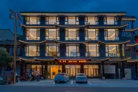 Xianlai Pavilion Hotel Liujiang Ancient Town Hotels near Liu Jiang Ancient Town
