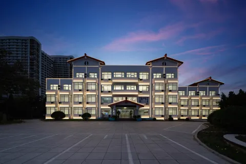 Floral Hotel·Mile Hotel（Xianluo Island Branch)