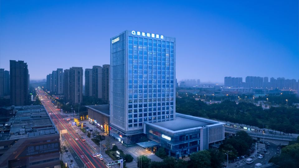The Qube Hotel