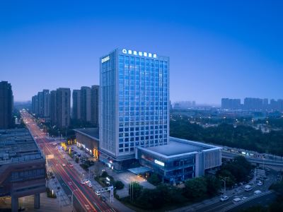 The Qube Hotel