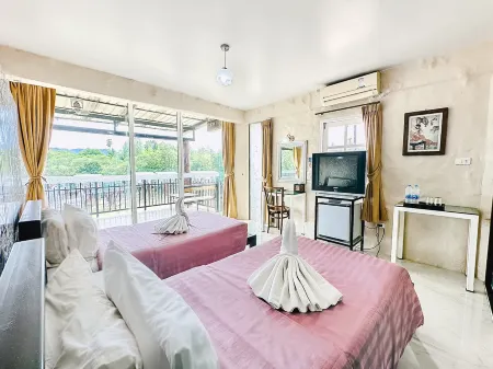 Yoko River Kwai Resort Отели рядом с достопримечательностью «Tham Kra Sae Bridge»