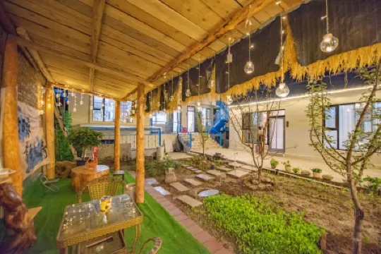 Chunshangxia Homestay (Tekes County Bagua City)