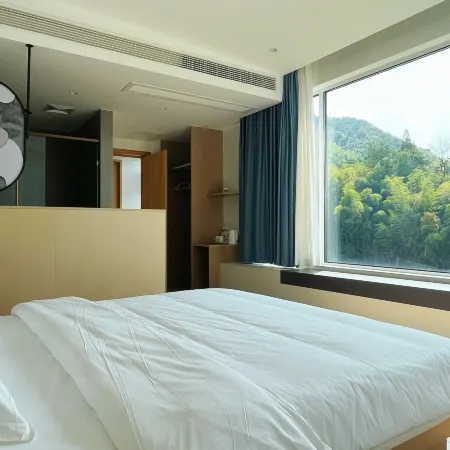 Trunk Inn(Siming Lake Scenic Area)