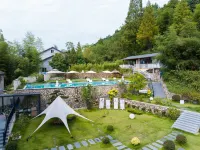 One Night and One Summer Anjiins Mountain Luxury Hot Spring Resort Homestay Hoteller i 