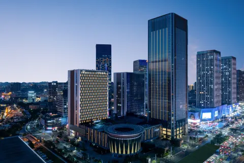 Atour Hotel Guangzhou Panyu Chimelong South Village Wanbo Metro Station