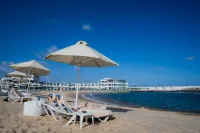Sunrise Alex Avenue Hotel - Beach
