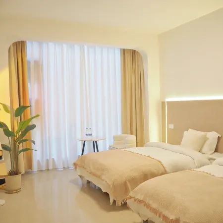 Yangshuo Xishishan Villa Hotel (West Street Store)