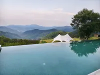 Xuli Cloud house - Mountain view
